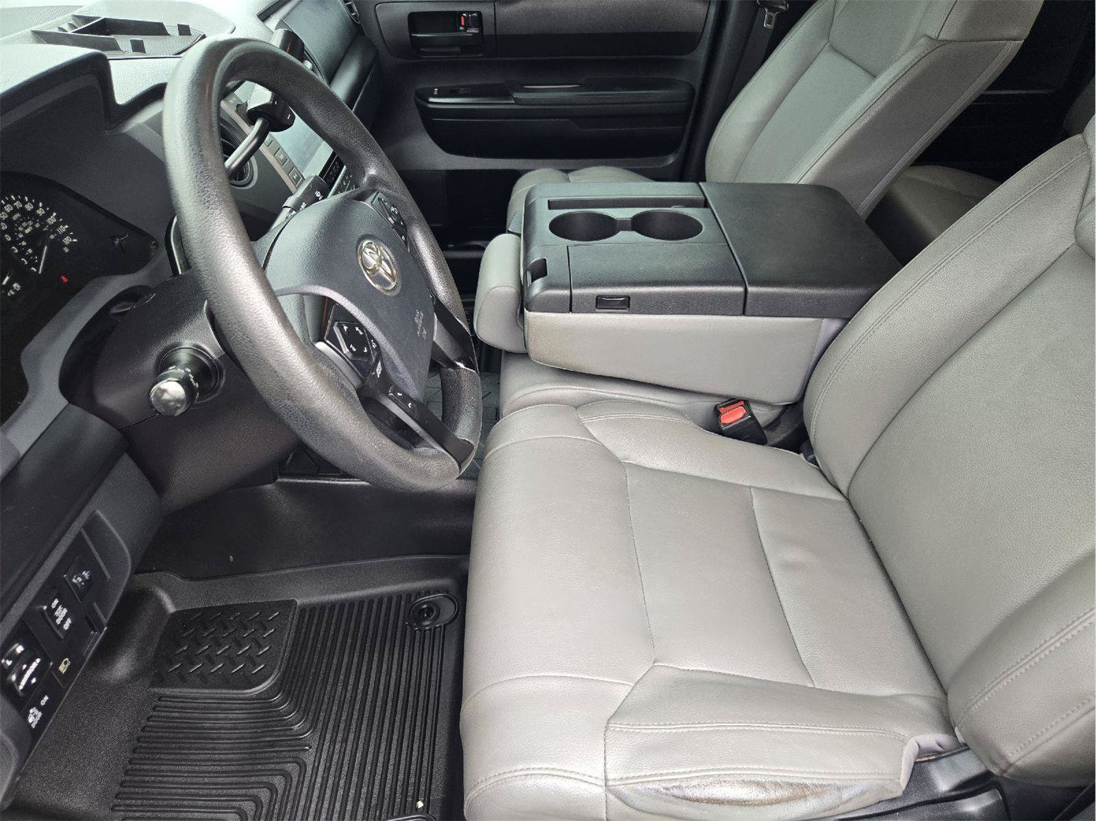 Used 2018 Toyota Tundra SR RWD image 12