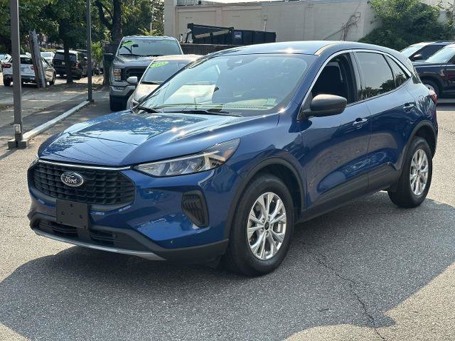 Certified 2023 Ford Escape Active w/ Tech Pack #1 AWD/4WD image 3