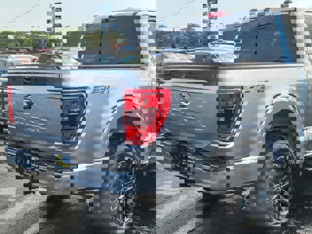 Certified 2022 Ford F150 XLT w/ Equipment Group 302A High image 5