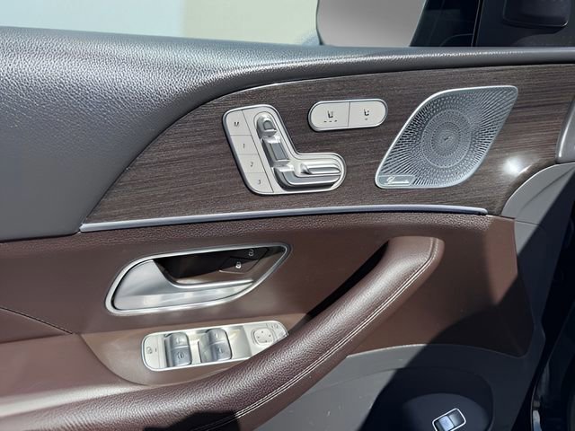 Used 2020 Mercedes-Benz GLS 450 BASE 4MATIC image 17