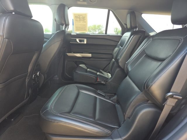 Certified 2022 Ford Explorer XLT w/ Equipment Group 202A AWD/4WD image 26