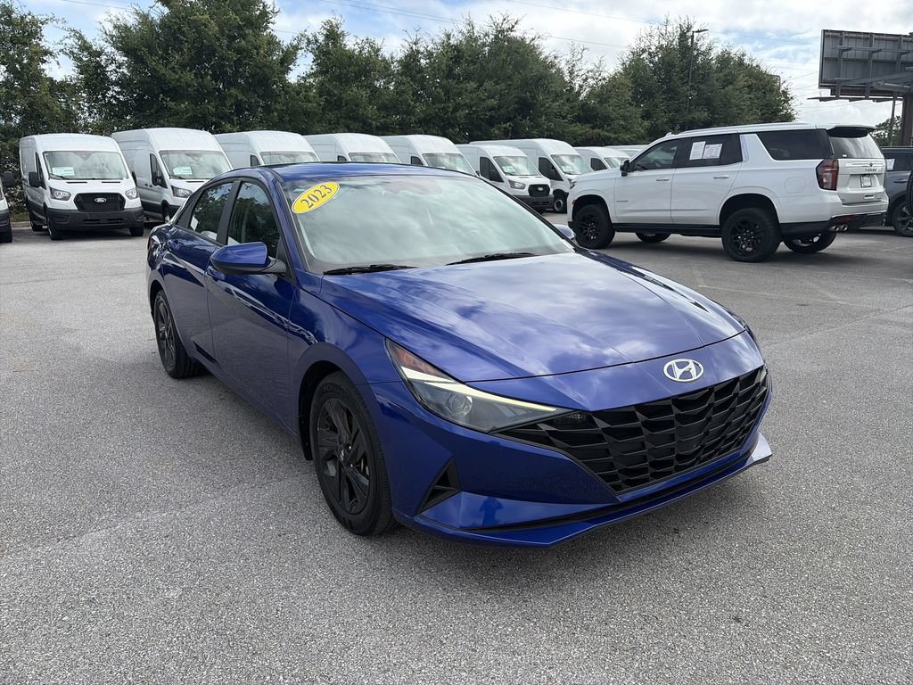 Used 2023 Hyundai Elantra SEL FWD image 9