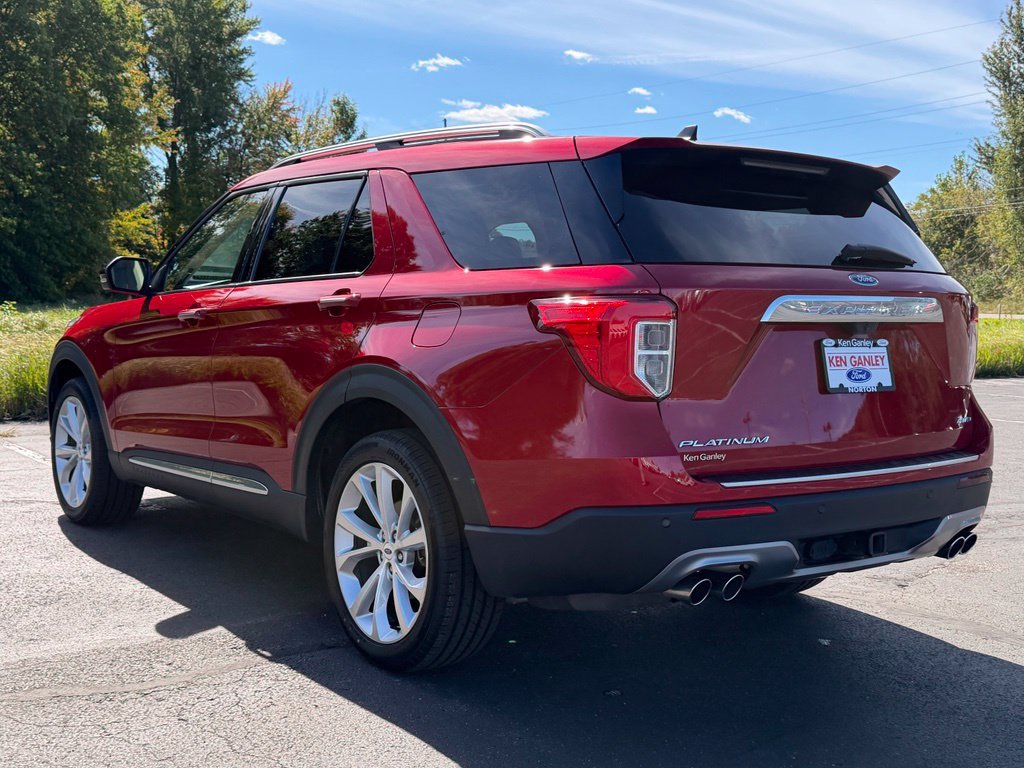 Certified 2023 Ford Explorer Platinum w/ Technology Package AWD/4WD image 13
