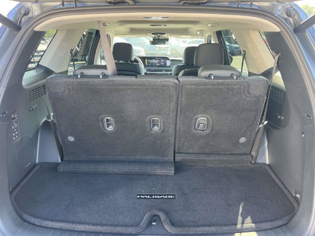 Used 2024 Hyundai Palisade Limited AWD/4WD image 12