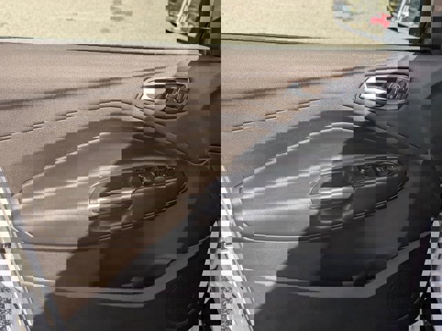 Certified 2018 Ford Escape Titanium w/ Ford Safe & Smart Package image 13