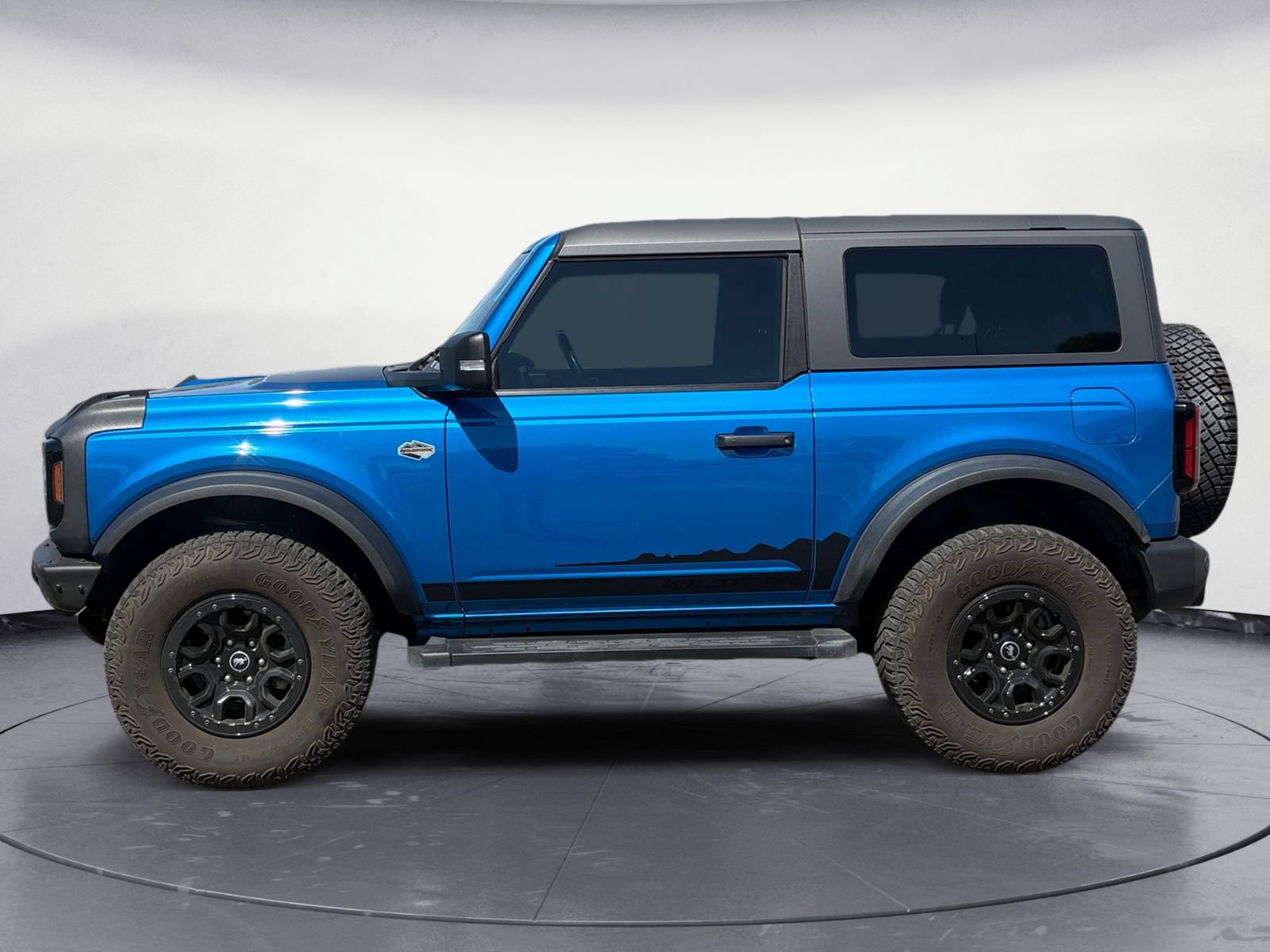 Certified 2022 Ford Bronco Wildtrak AWD/4WD image 3
