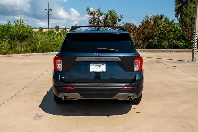 Certified 2022 Ford Explorer XLT w/ Equipment Group 202A RWD image 4