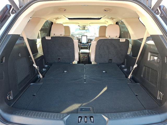 Certified 2022 Ford Explorer Limited w/ Limited Technology Package image 30