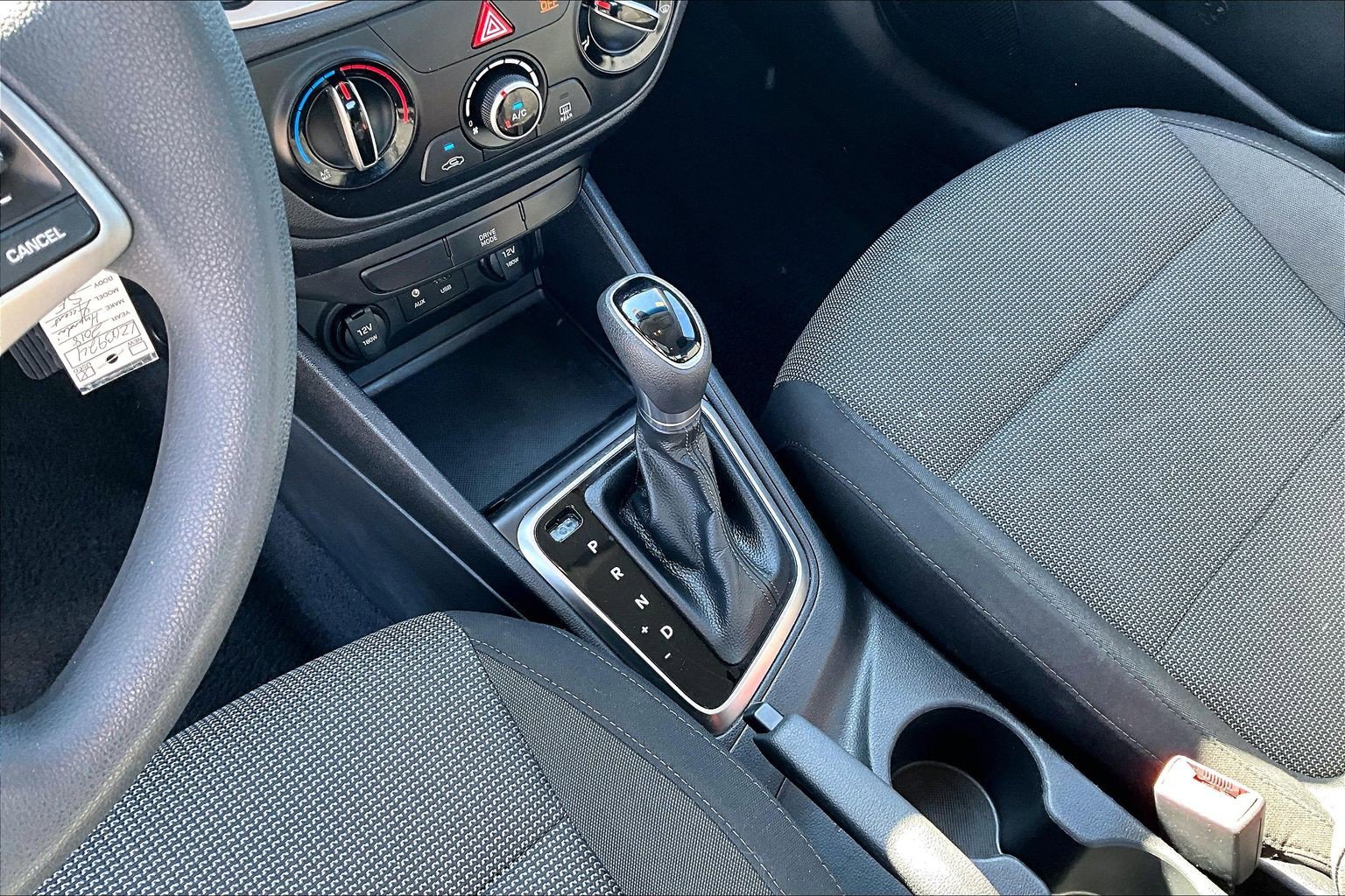 Used 2018 Hyundai Accent SE FWD image 18