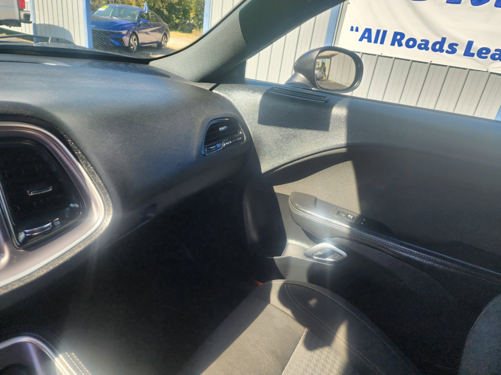 Used 2020 Dodge Challenger SXT RWD image 16