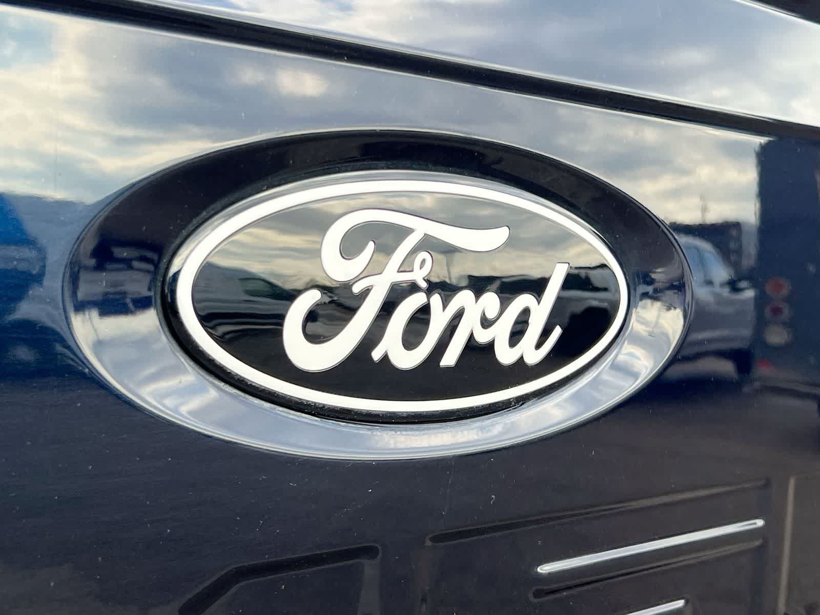 Certified 2024 Ford F150 Platinum w/ Equipment Group 702A High AWD/4WD image 12