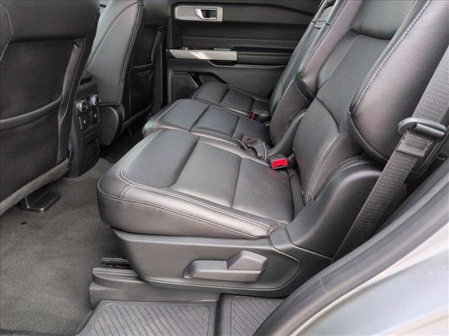 Certified 2022 Ford Explorer Limited w/ Equipment Group 301A AWD/4WD image 19