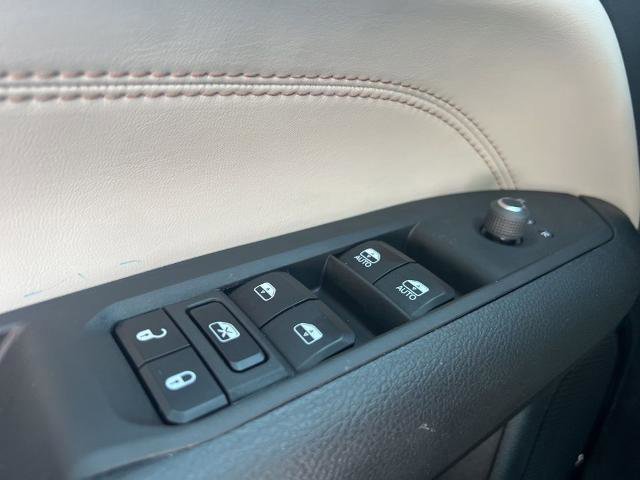 Used 2024 Jeep Compass Limited image 23