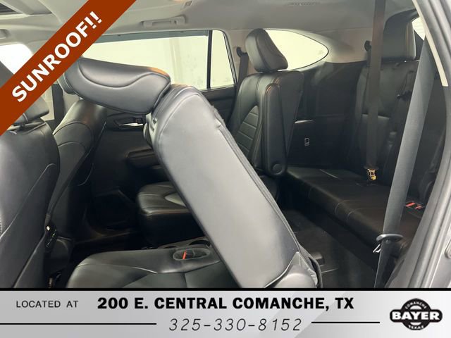 Used 2022 Toyota Highlander XLE image 24