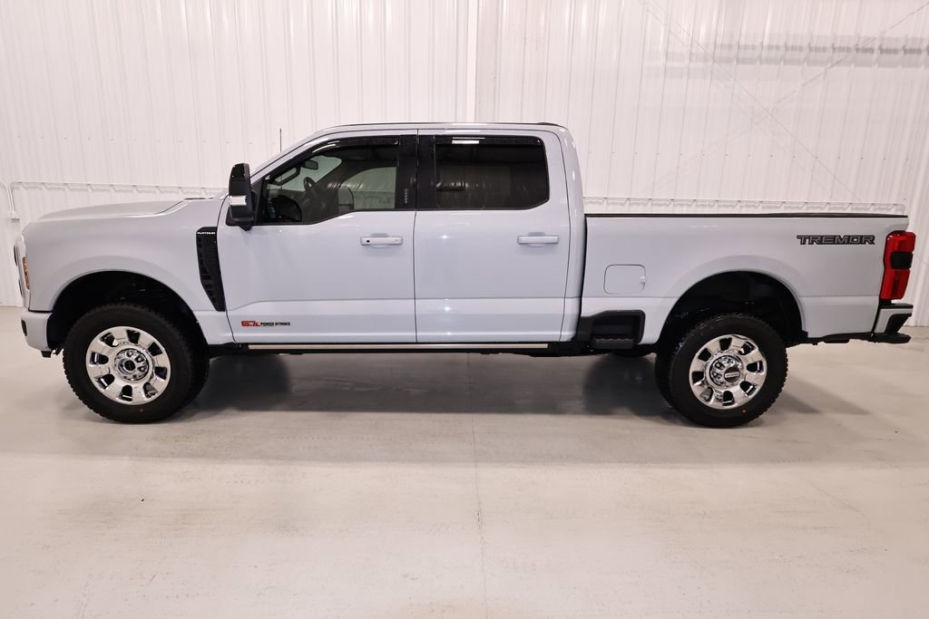 Certified 2025 Ford F250 Platinum w/ Tremor Off-Road Package AWD/4WD image 7