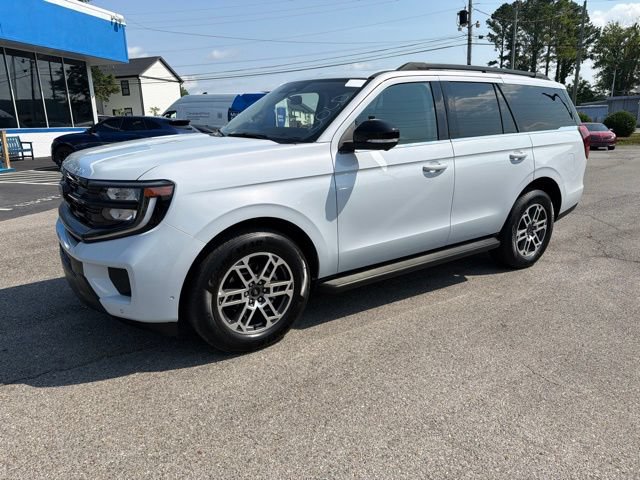 Certified 2025 Ford Expedition Active RWD image 13