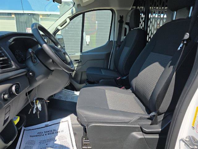 Certified 2025 Ford Transit 250 Low Roof w/ Exterior Upgrade Package RWD image 4