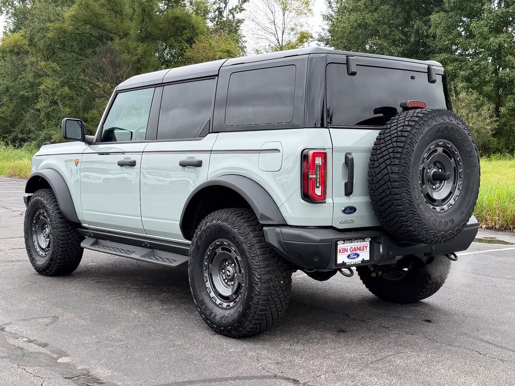 Certified 2024 Ford Bronco Badlands AWD/4WD image 13
