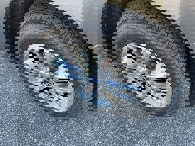 Certified 2018 Ford Edge Titanium w/ Equipment Group 302A image 20