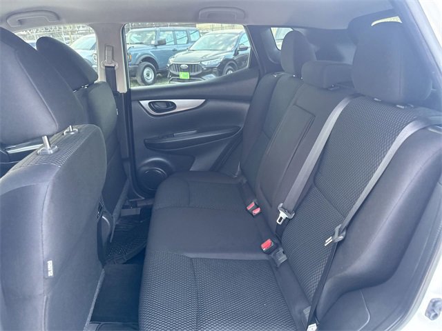 Used 2018 Nissan Rogue Sport S image 28