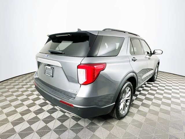 Certified 2023 Ford Explorer XLT w/ Equipment Group 202A image 6