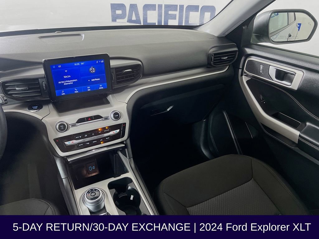 Certified 2024 Ford Explorer XLT AWD/4WD image 28