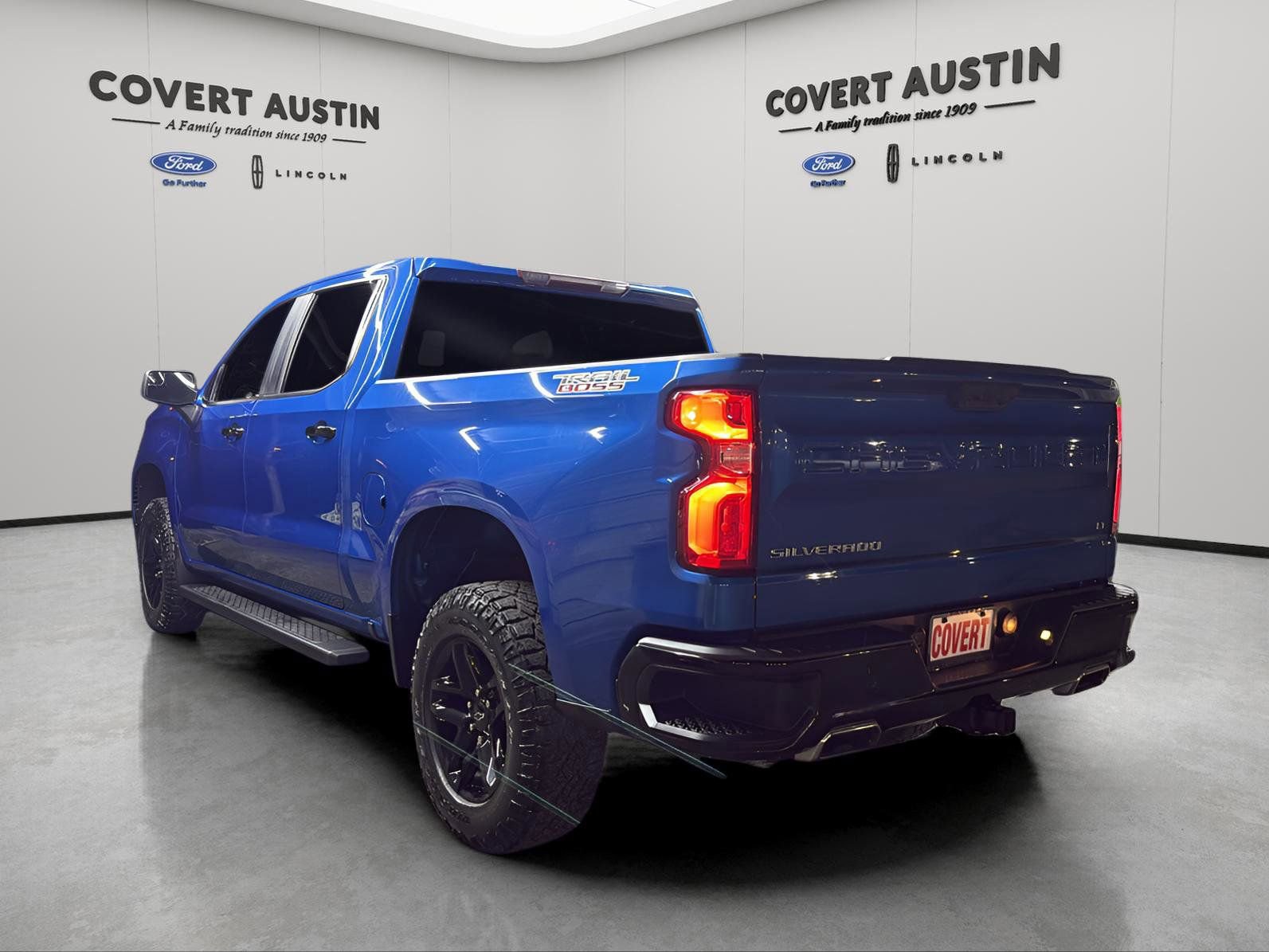 Used 2022 Chevrolet Silverado 1500 LT Trail Boss image 3