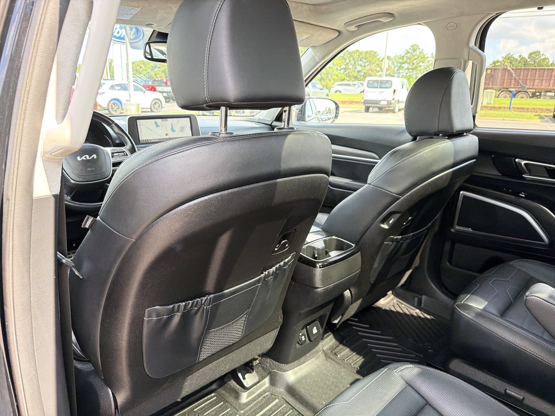 Used 2022 Kia Telluride SX w/ SX Prestige Package AWD/4WD image 25