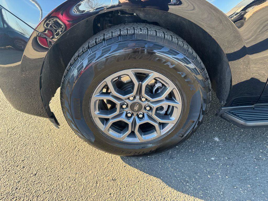 Certified 2025 Ford Expedition Active AWD/4WD image 9