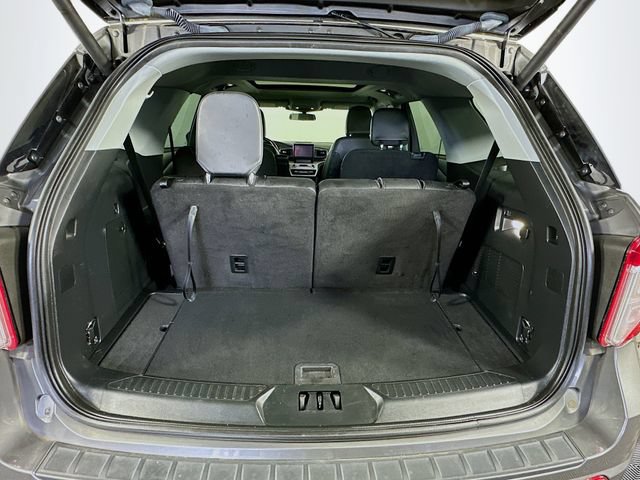 Certified 2023 Ford Explorer XLT w/ Equipment Group 202A AWD/4WD image 32