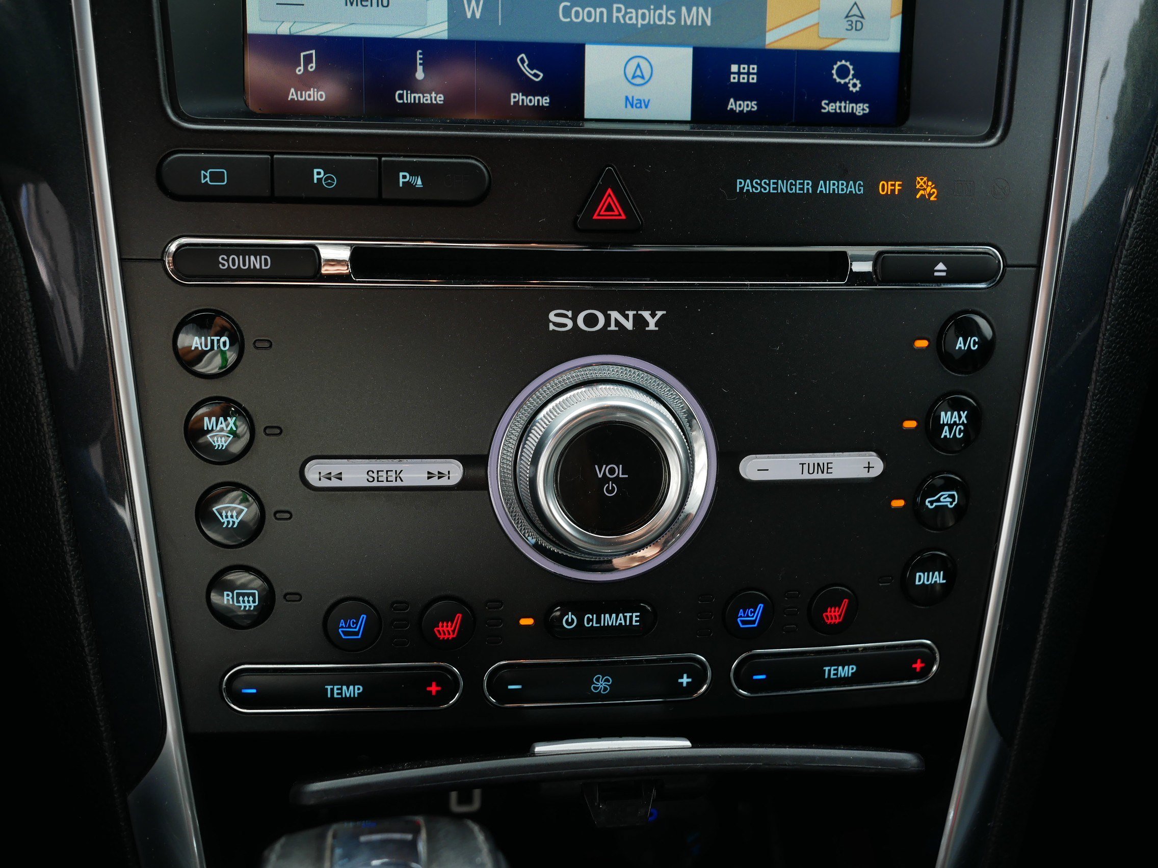 Certified 2018 Ford Explorer Limited w/ Equipment Group 301A AWD/4WD image 23
