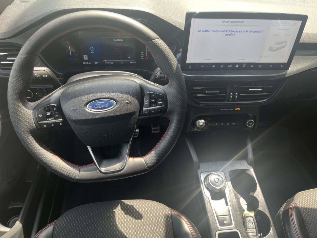 Certified 2023 Ford Escape ST-Line w/ Tech Pack #1 FWD image 2