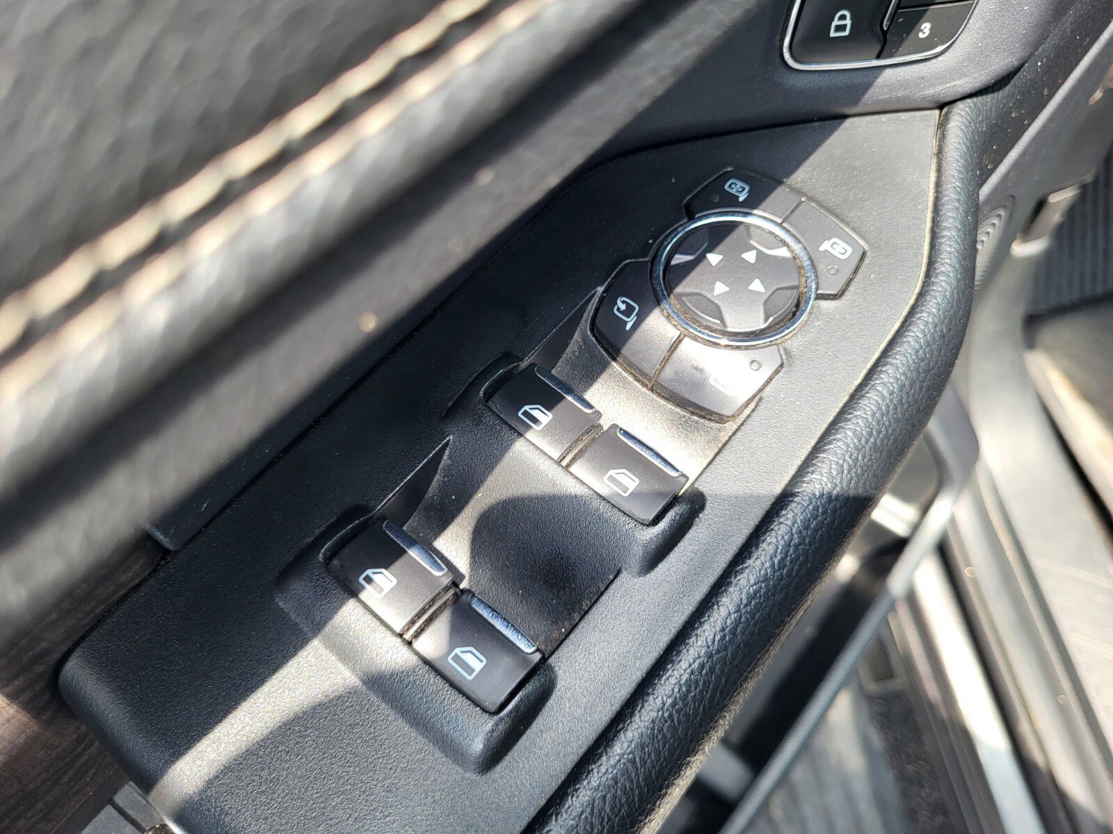 Certified 2021 Ford Expedition Max Limited RWD image 18