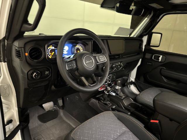 Used 2025 Jeep Gladiator Mojave w/ Steel Bumper Group AWD/4WD image 6