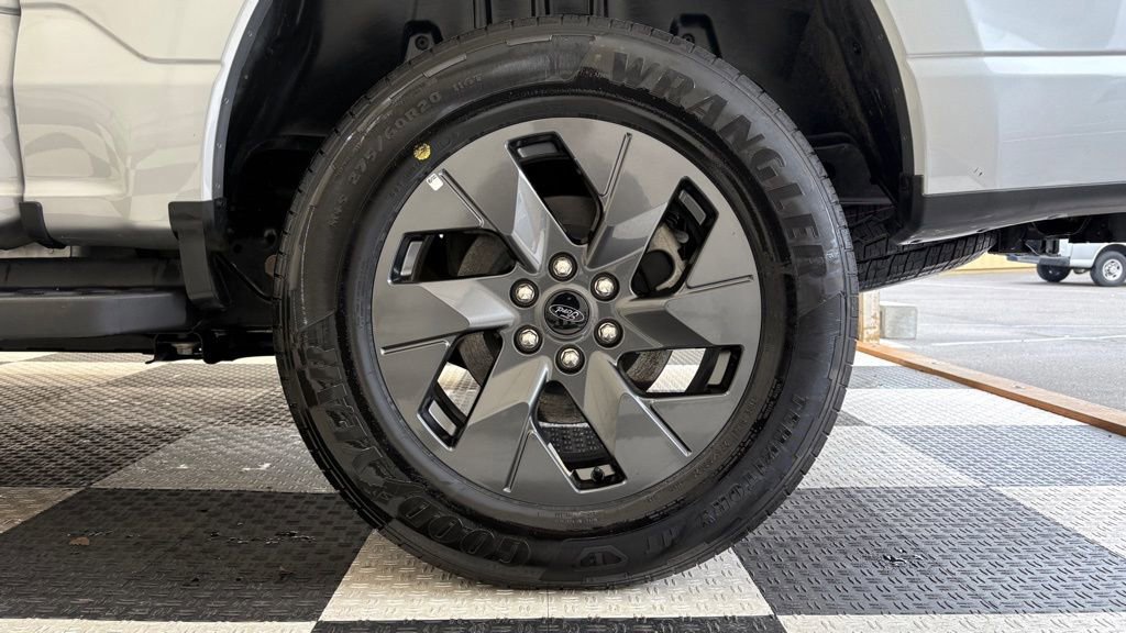 Certified 2024 Ford F150 Lightning Lariat image 10