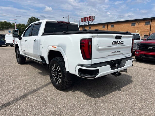Used 2024 GMC Sierra 3500 Denali Ultimate AWD/4WD image 6