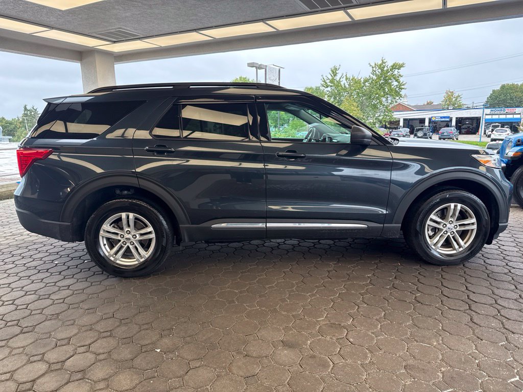 Certified 2024 Ford Explorer XLT w/ Class IV Trailer Tow Package AWD/4WD image 5