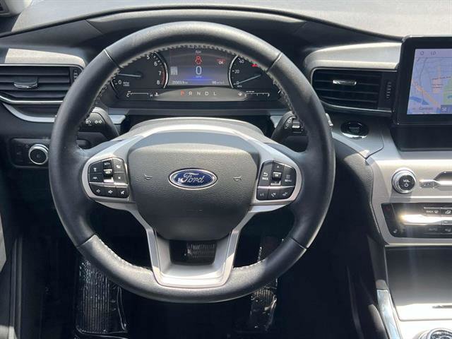 Certified 2022 Ford Explorer XLT w/ Equipment Group 202A image 25