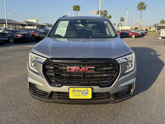 Used 2024 GMC Terrain SLE w/ Driver Convenience Package image 8