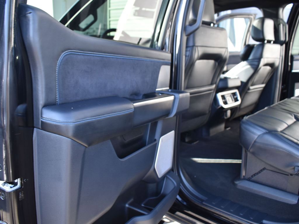 Certified 2025 Ford F450 Platinum w/ FX4 Off-Road Package image 18