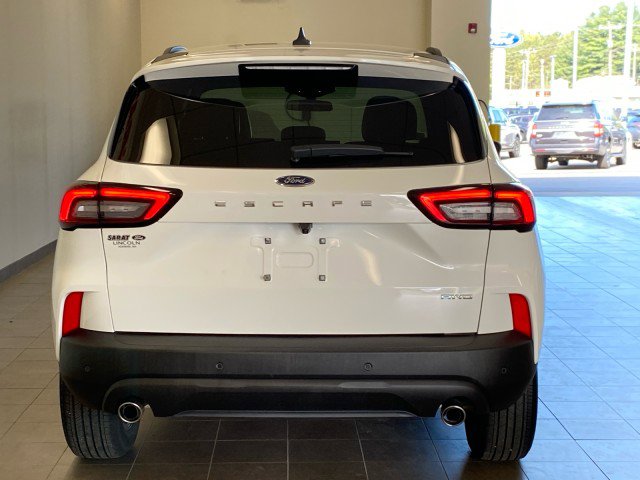Certified 2025 Ford Escape ST-Line Select w/ Tech Pack #1 AWD/4WD image 6