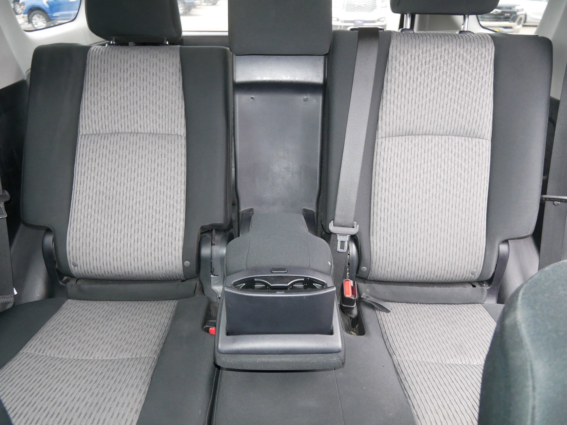 Used 2022 Toyota 4Runner SR5 AWD/4WD image 13