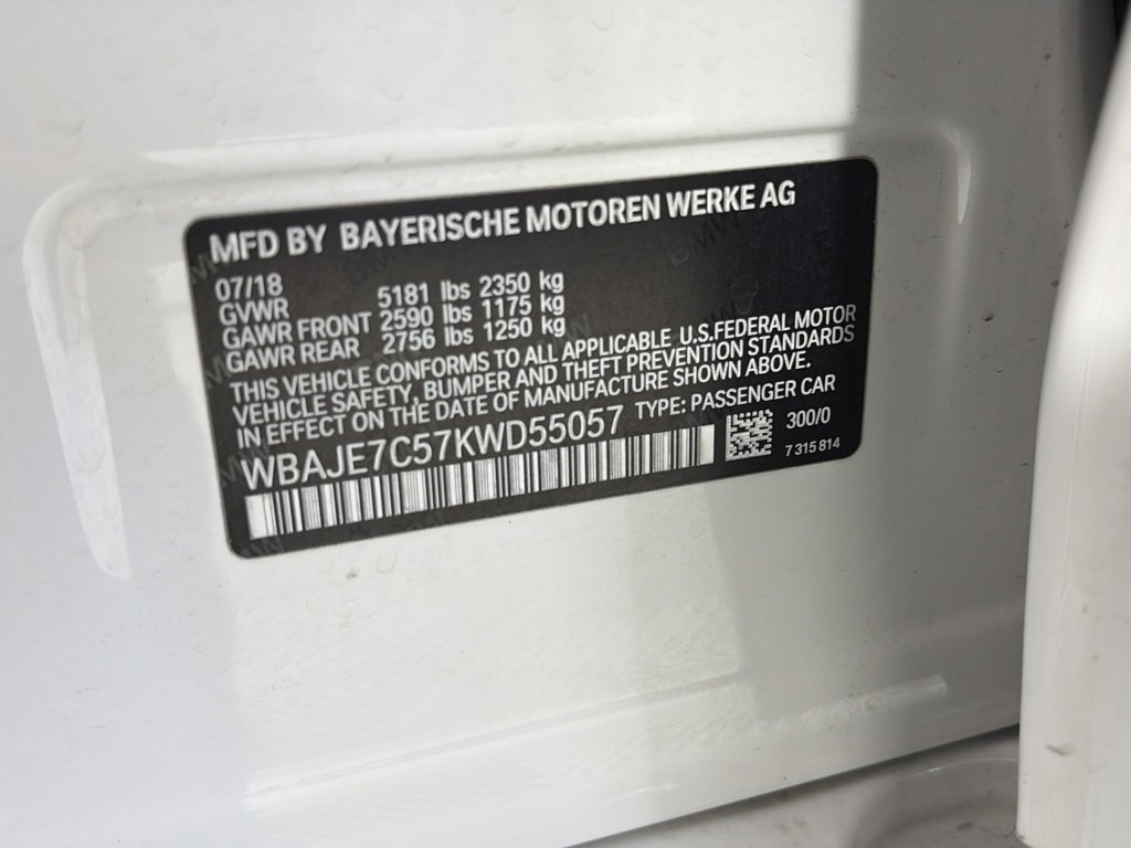 Used 2019 BMW 540i xDrive w/ M Sport Package image 9