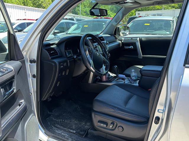 Used 2019 Toyota 4Runner SR5 Premium AWD/4WD image 9