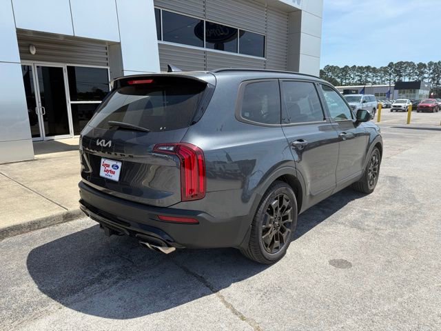 Used 2022 Kia Telluride EX w/ EX Premium Package AWD/4WD image 3