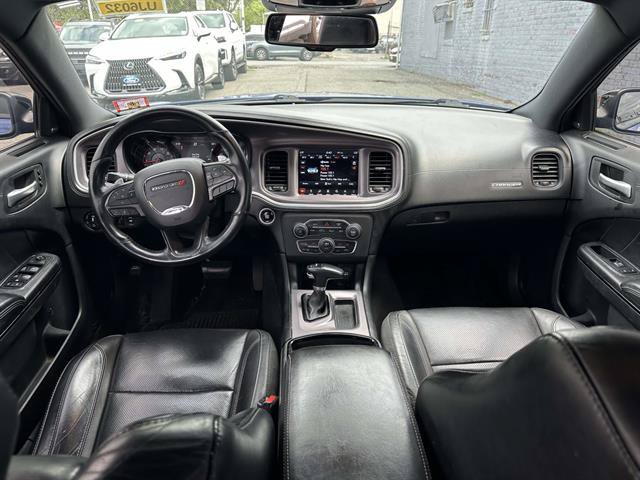 Used 2019 Dodge Charger SXT w/ Plus Group AWD/4WD image 9