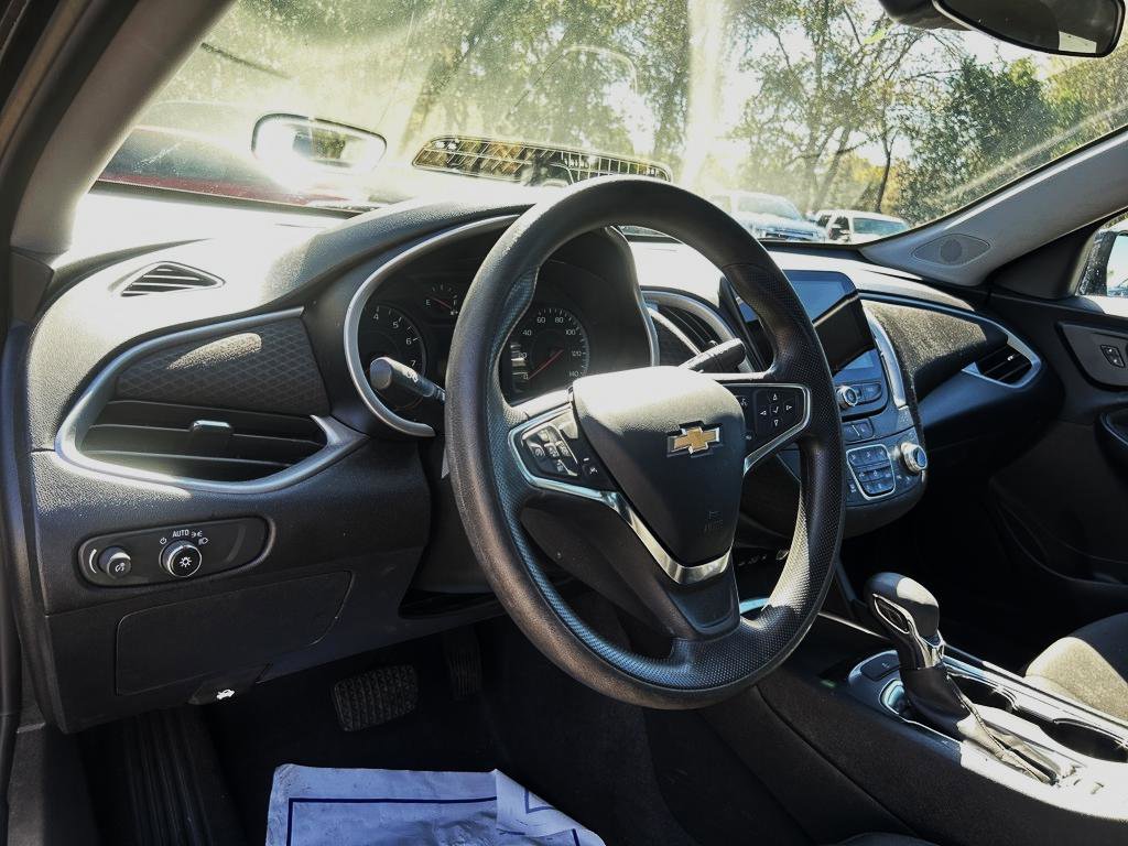 Used 2023 Chevrolet Malibu LT image 10