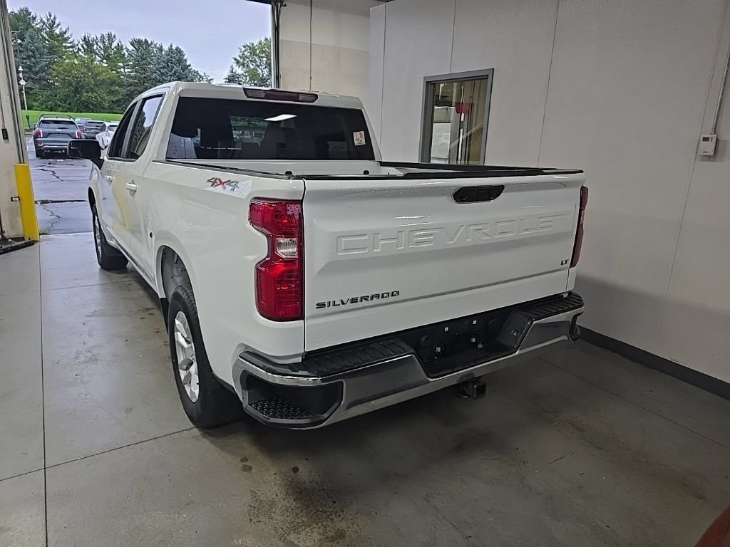 Used 2023 Chevrolet Silverado 1500 LT AWD/4WD image 3
