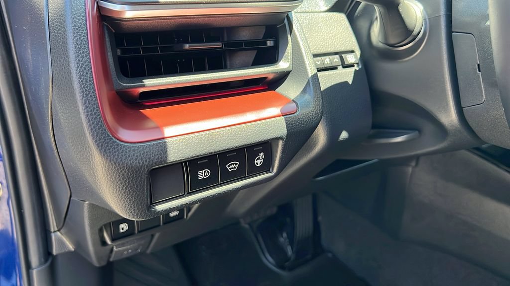 Used 2023 Toyota Prius Prime FWD image 14