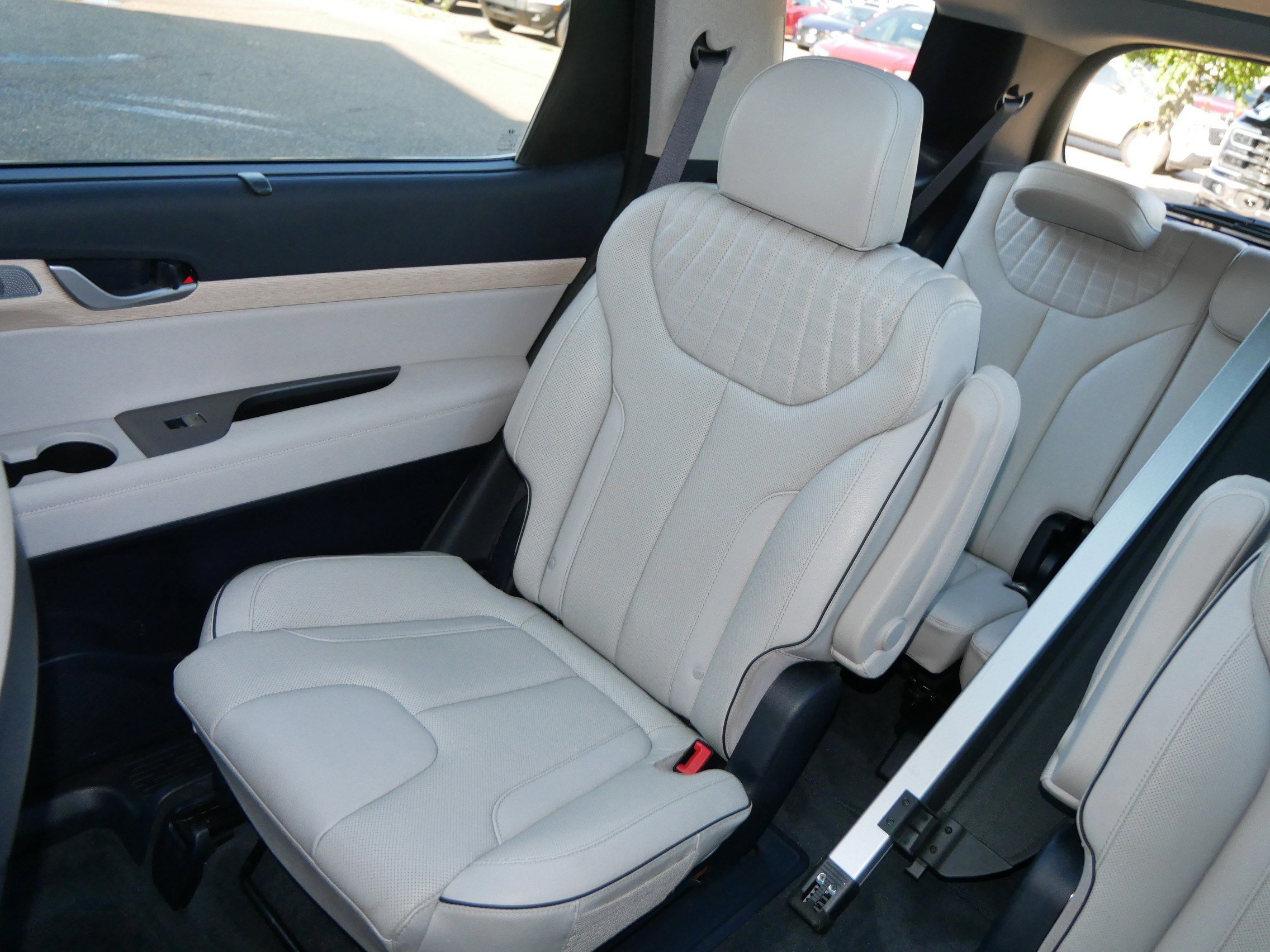 Used 2023 Hyundai Palisade Limited image 12